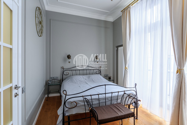 Продам многокомнатную квартиру, 1-й Басманный пер, 12, Москва г