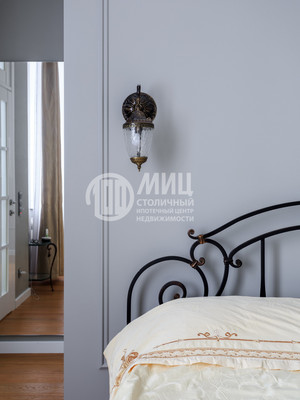 Продам многокомнатную квартиру, 1-й Басманный пер, 12, Москва г