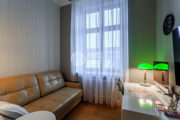 Продам многокомнатную квартиру, 1-й Басманный пер, 12, Москва г