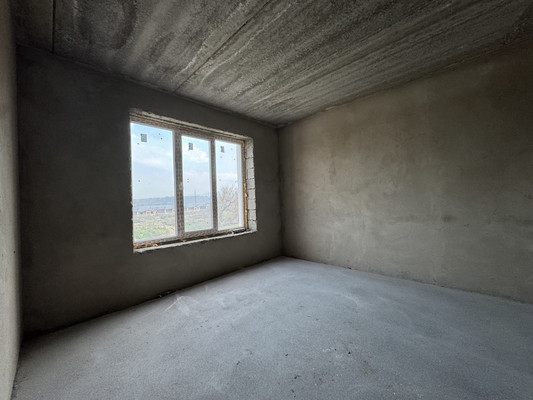 Продам трехкомнатную (3-комн.) квартиру, Шогенова ул, 73к4, Нальчик г