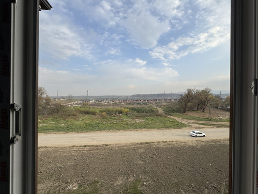 Продам трехкомнатную (3-комн.) квартиру, Шогенова ул, 73к4, Нальчик г