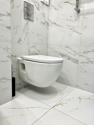 Продам двухкомнатную (2-комн.) квартиру, 51-й Армии ул, 124, Симферополь г