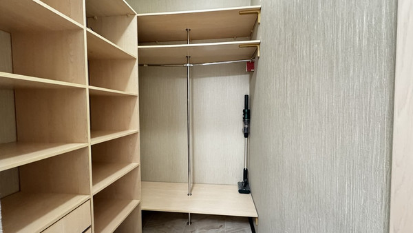 Продам однокомнатную (1-комн.) квартиру, Дальневосточная ул, 152, Иркутск г