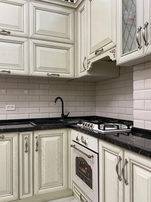 Продам трехкомнатную (3-комн.) квартиру, Оранжерейная ул, 7, Нальчик г