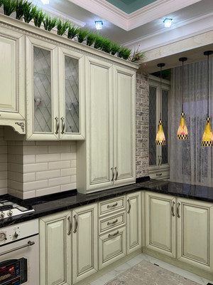 Продам трехкомнатную (3-комн.) квартиру, Оранжерейная ул, 7, Нальчик г