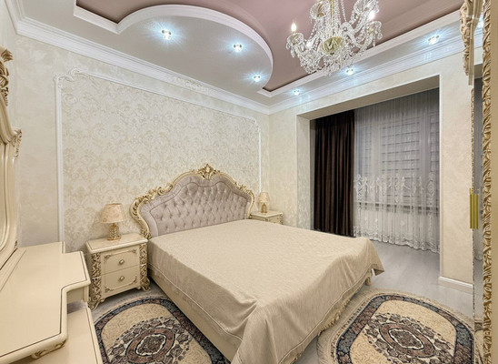 Продам трехкомнатную (3-комн.) квартиру, Оранжерейная ул, 7, Нальчик г