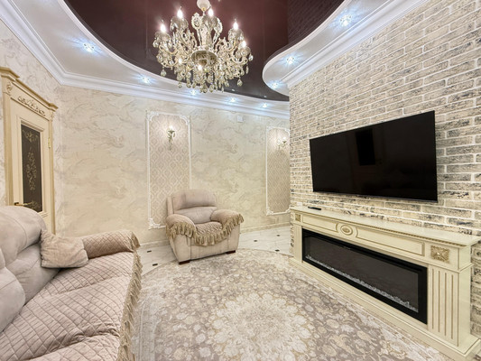 Продам трехкомнатную (3-комн.) квартиру, Оранжерейная ул, 7, Нальчик г