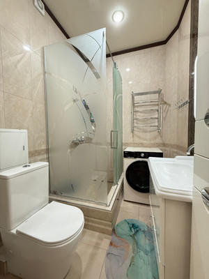 Продам трехкомнатную (3-комн.) квартиру, Оранжерейная ул, 7, Нальчик г