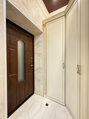 Продам трехкомнатную (3-комн.) квартиру, Оранжерейная ул, 7, Нальчик г