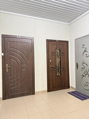 Продам трехкомнатную (3-комн.) квартиру, Оранжерейная ул, 7, Нальчик г