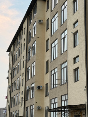 Продам трехкомнатную (3-комн.) квартиру, Оранжерейная ул, 7, Нальчик г