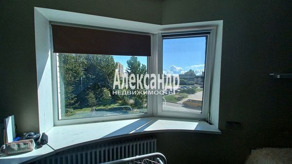 Продам двухкомнатную (2-комн.) квартиру, Токарева ул, 6, Сестрорецк г