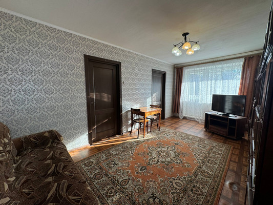 Продам многокомнатную квартиру, Ленинградская ул, 74, Комсомольск-на-Амуре г