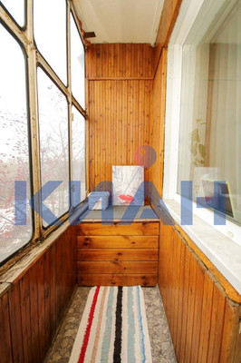 Продам трехкомнатную (3-комн.) квартиру, Металлургов пр-кт, 2А, Красноярск г