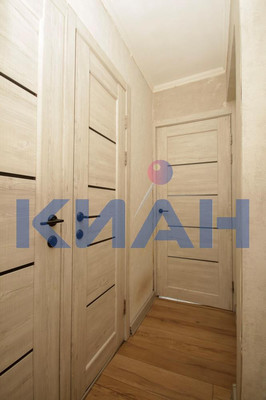 Продам трехкомнатную (3-комн.) квартиру, Металлургов пр-кт, 2А, Красноярск г