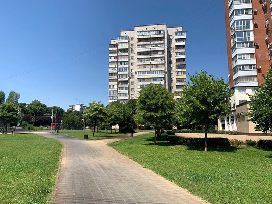 Продам двухкомнатную (2-комн.) квартиру, Старокубанская ул, 125, Краснодар г