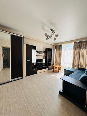 Сдам двухкомнатную (2-комн.) квартиру, Железнодорожная ул, 1кд, Симферополь г