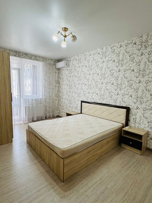 Сдам двухкомнатную (2-комн.) квартиру, Железнодорожная ул, 1кд, Симферополь г