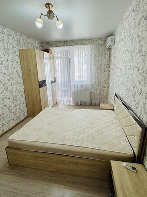 Сдам двухкомнатную (2-комн.) квартиру, Железнодорожная ул, 1кд, Симферополь г