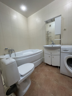 Продам трехкомнатную (3-комн.) квартиру, Орбитальная ул, 46, Ростов-на-Дону г