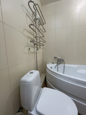 Продам трехкомнатную (3-комн.) квартиру, Орбитальная ул, 46, Ростов-на-Дону г