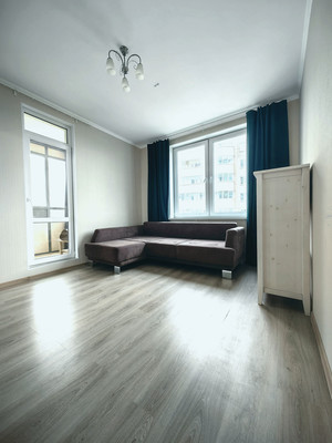 Продам двухкомнатную (2-комн.) квартиру, Заречная ул, 15к1, Парголово п