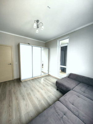 Продам двухкомнатную (2-комн.) квартиру, Заречная ул, 15к1, Парголово п