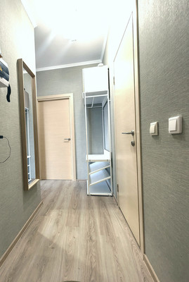 Продам двухкомнатную (2-комн.) квартиру, Заречная ул, 15к1, Парголово п