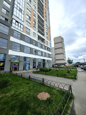 Продам двухкомнатную (2-комн.) квартиру, Заречная ул, 15к1, Парголово п