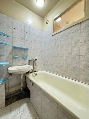 Продам двухкомнатную (2-комн.) квартиру, Осипенко ул, 24, Нальчик г