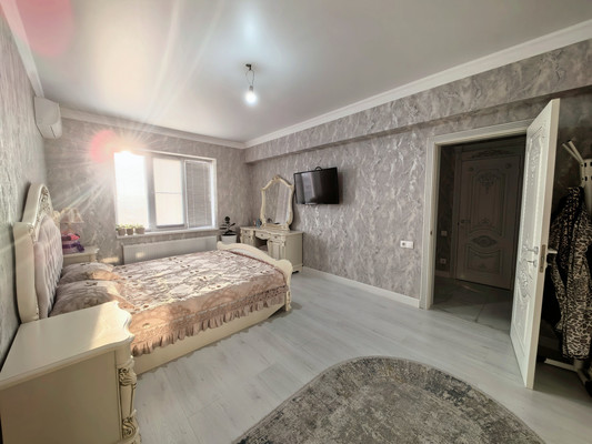 Продам двухкомнатную (2-комн.) квартиру, Шарданова ул, 48кБ, Нальчик г