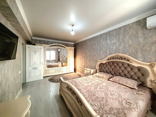 Продам двухкомнатную (2-комн.) квартиру, Шарданова ул, 48кБ, Нальчик г