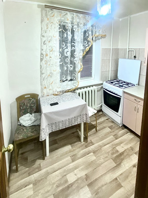 Продам однокомнатную (1-комн.) квартиру, 35-й мкр, 37, Октябрьский г