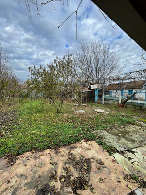 Продам участок 10 соток, ИЖС, Осипенко ул, 34, Новокубанск г, 0 км от города