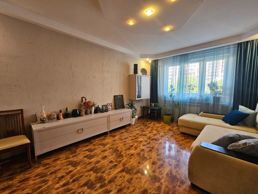 Продам двухкомнатную (2-комн.) квартиру, Дзержинского пр-кт, 219А, Новороссийск г