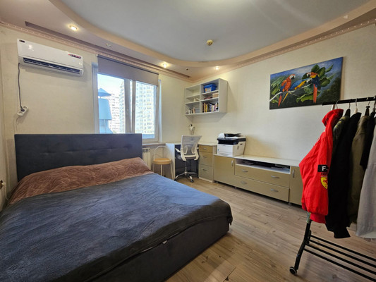 Продам двухкомнатную (2-комн.) квартиру, Дзержинского пр-кт, 219А, Новороссийск г