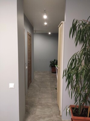 Продам двухкомнатную (2-комн.) квартиру, Цюрупы ул, 8, Москва г