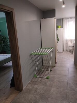 Продам двухкомнатную (2-комн.) квартиру, Цюрупы ул, 8, Москва г