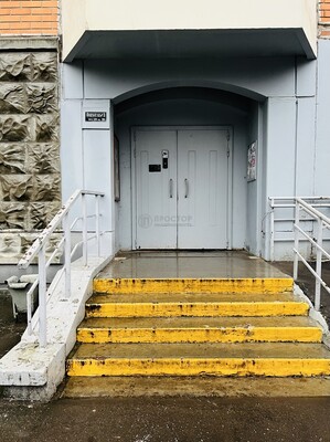 Продам трехкомнатную (3-комн.) квартиру, Снежная ул, 19, Москва г