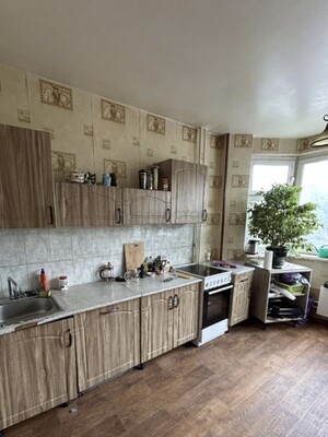 Продам трехкомнатную (3-комн.) квартиру, Снежная ул, 19, Москва г