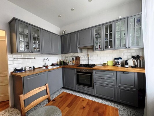 Продам трехкомнатную (3-комн.) квартиру, Стратонавтов проезд, 9, Москва г