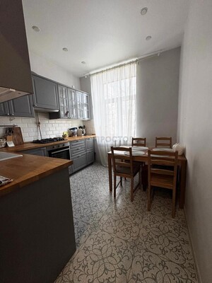 Продам трехкомнатную (3-комн.) квартиру, Стратонавтов проезд, 9, Москва г