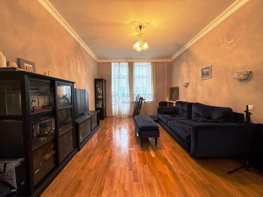 Продам трехкомнатную (3-комн.) квартиру, Стратонавтов проезд, 9, Москва г