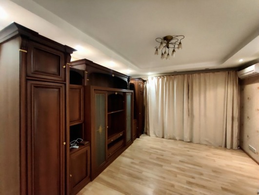 Продам однокомнатную (1-комн.) квартиру, 8 Марта ул, 43к2, Люберцы г