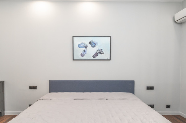 Продам трехкомнатную (3-комн.) квартиру, Дмитровка Б. ул, 7/5, Москва г