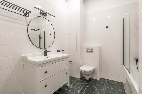 Продам трехкомнатную (3-комн.) квартиру, Дмитровка Б. ул, 7/5, Москва г