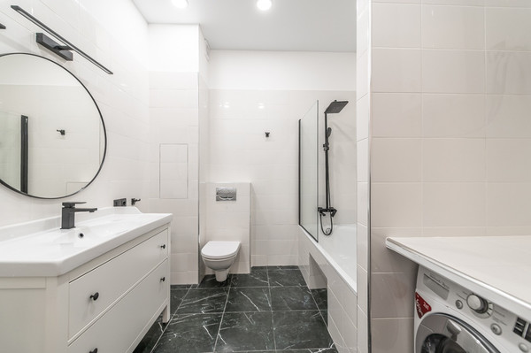 Продам трехкомнатную (3-комн.) квартиру, Дмитровка Б. ул, 7/5, Москва г