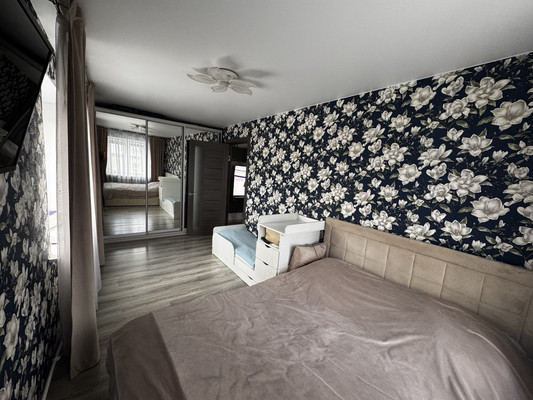 Продам двухкомнатную (2-комн.) квартиру, Комсомольская ул, 26, Деденево рп