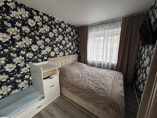 Продам двухкомнатную (2-комн.) квартиру, Комсомольская ул, 26, Деденево рп