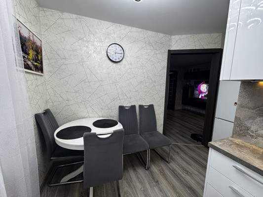 Продам двухкомнатную (2-комн.) квартиру, Комсомольская ул, 26, Деденево рп